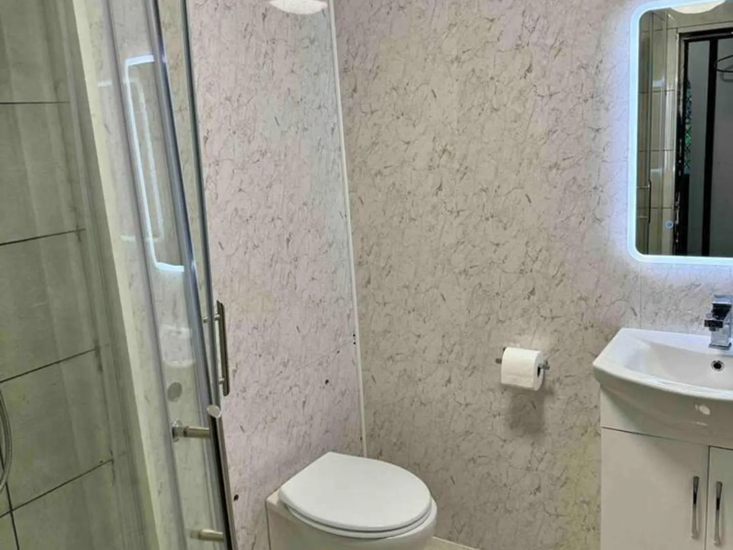 Sleeps 8 Thamefront Gem W Petsok Free Parking Villa Staines-upon-Thames