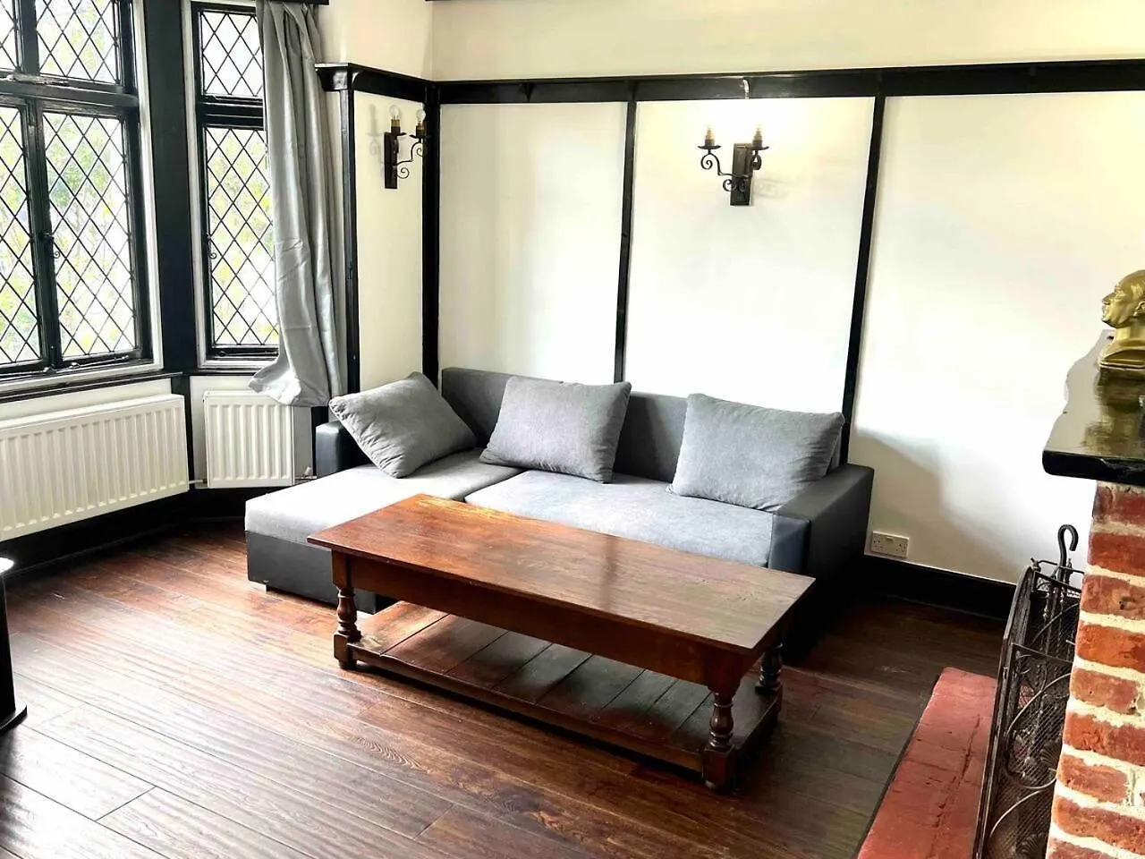 Sleeps 8 Thamefront Gem W Petsok Free Parking Villa Staines-upon-Thames United Kingdom